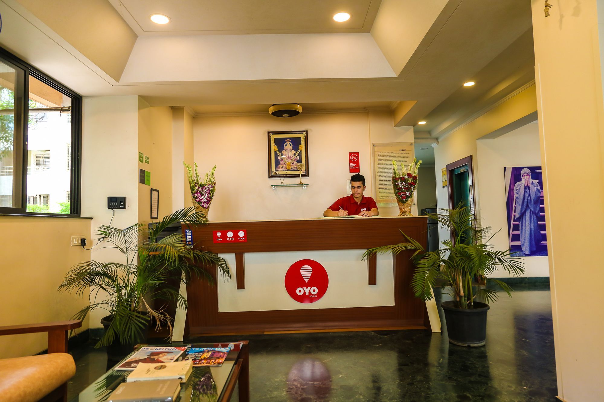 פונה Hotel Lotus מראה חיצוני תמונה